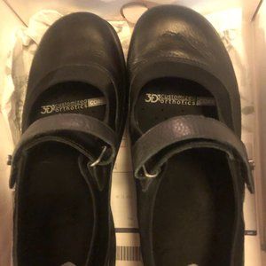 Comfy Abeo Shoes (Walking Company)